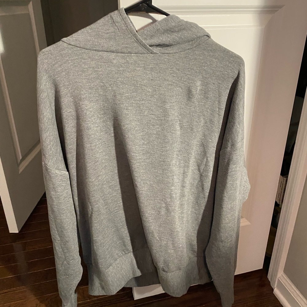 grey pullover hoodie
